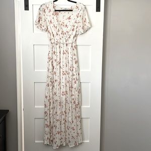 Carly Jean Los Angeles white floral maxi dress